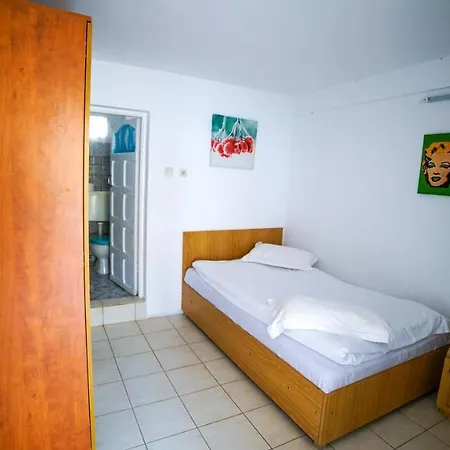 Guest house Casa La Nea Petrica